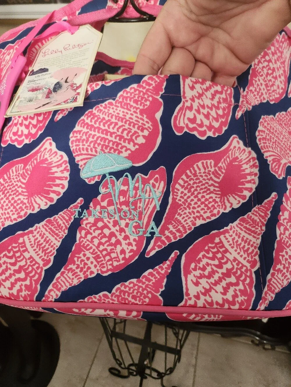 Lilly Pulitzer "Cute As A Shell" insulated beach cooler tote - Picture 3 of 6